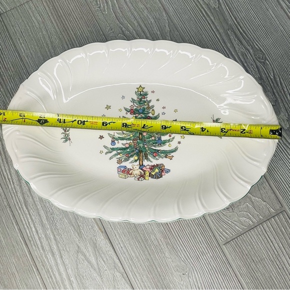 Vintage Nikko Happy Holidays Oval Platter 14" Christmas Tree plate collectable - Picture 3 of 7